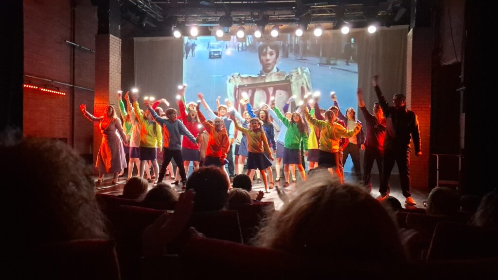 Recomandare pentru copii, adolescenți și nostalgici: „Strigătul libertății” – noua producție Victory of Art Recomandare pentru copii, adolescenți și nostalgici: „Strigătul libertății” – noua producție Victory of Art